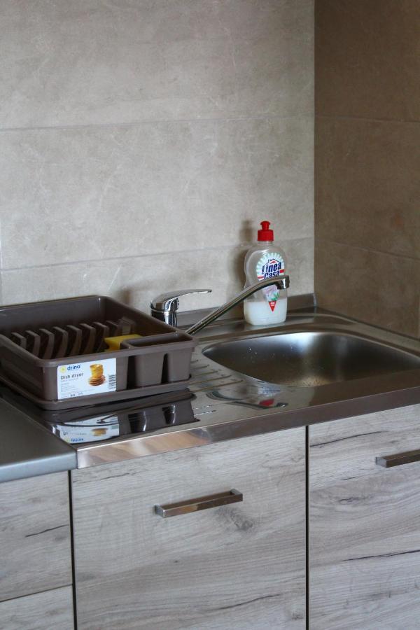 Exceptional Accommodation Cacak Bagian luar foto